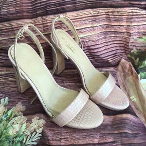 PINK SNAKESKIN HEELS